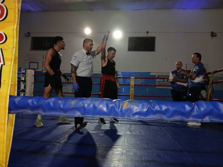 Gran Festival boxistico organizado por BUNDINI BOXING en el Club Alem de Coronel Pringles