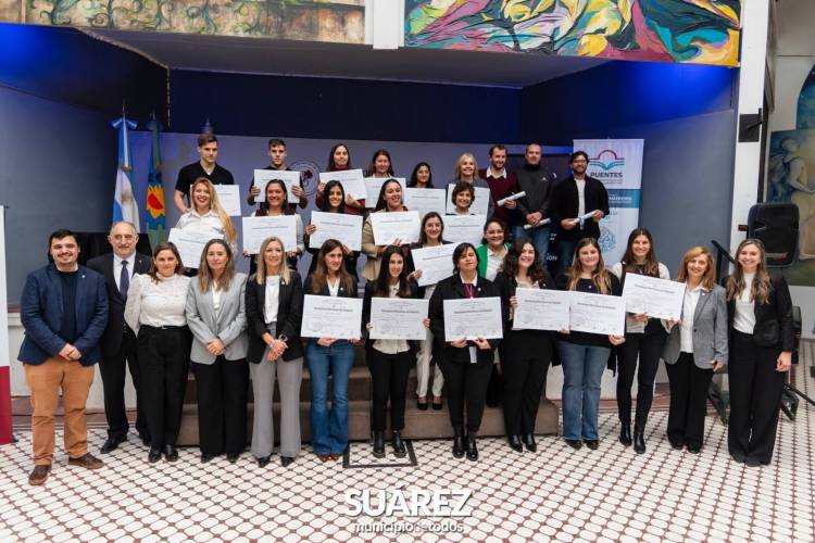CREUS, la UPSO y la UTN entregaron diplomas a 22 nuevos profesionales