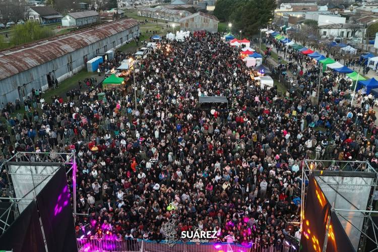 El orgullo de ser suarenses se celebró en Suárez Peatonal